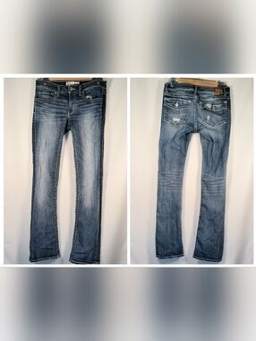‼️ SOLD ‼️BKE Stella Slim Fit Low Rise Distressed Boot Cut Jeans Women's Size 28